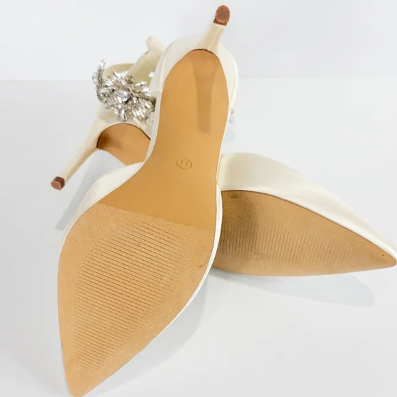 Journee Collection Loxley Heels - Picture 8 of 9